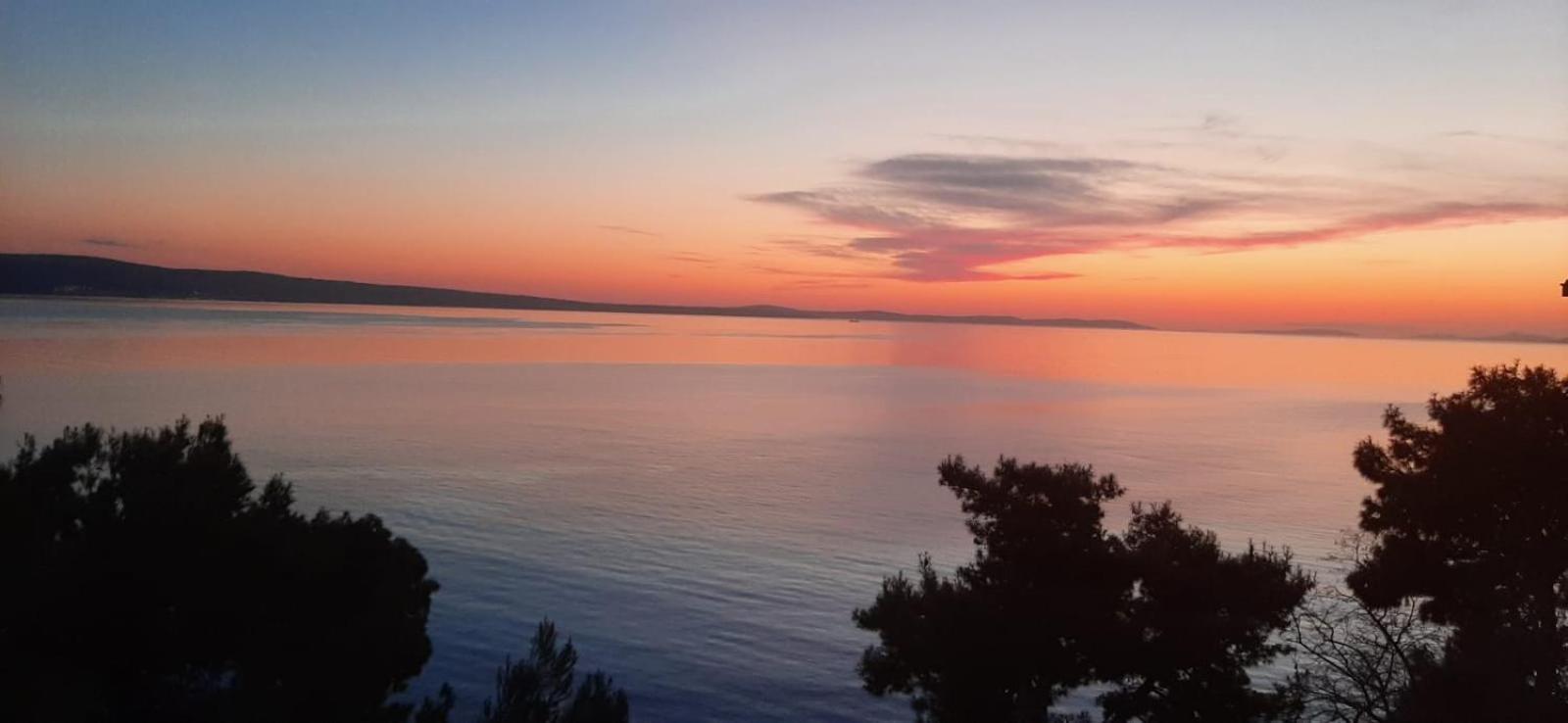 Sunrise Vid Apartment Dugi Rat Bagian luar foto