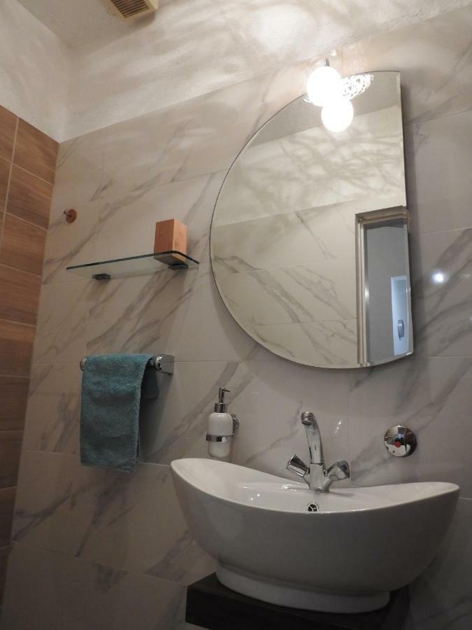 Sunrise Vid Apartment Dugi Rat Bagian luar foto