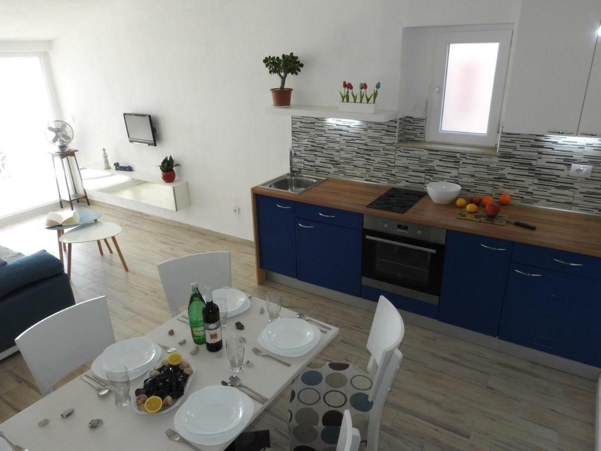Sunrise Vid Apartment Dugi Rat Bagian luar foto